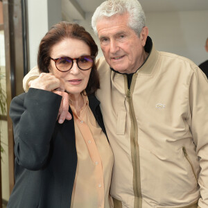 "Grâce à elle et uniquement à elle, j’ai tutoyé la lumière", poursuit le cinéaste dans le chagrin
Exclusif - Claude Lelouch et Anouk Aimée déjeunent sur la terrasse Unifrance lors du 72ème Festival International du Film de Cannes, le 19 mai 2019. © Veeren / Bestimage