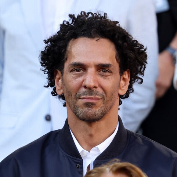 Tomer Sisley - Célébrités dans les tribunes de la finale homme des Internationaux de France de tennis de Roland Garros 2024 à Paris le 9 juin 2024. © Jacovides-Moreau/Bestimage 