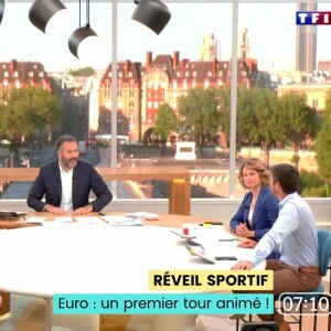 Pour y accompagner le réveil des téléspectateurs de TF1, Bruce Toussaint est entouré d'une équipe de chroniqueurs
L'équipe de "Bonjour !" sur TF1