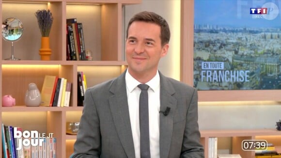 Adrien Gindre ponctue "Bonjour !" avec une interview politique
Adrien Gindre sur le plateau de "Bonjour !"