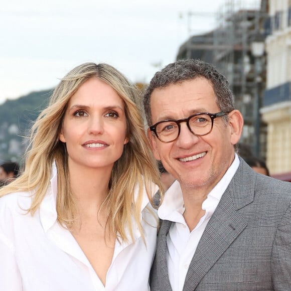 Laurence Arné et son compagnon Dany Boon sur le tapis rouge de la cérémonie de clôture du 38ème festival du film de Cabourg, France, le 15 juin 2024. Les Journées romantiques du 38ème Festival du film de Cabourg (Calvados) auront lieu du 12 au 16 juin. © Coadic Guirec/Bestimage 