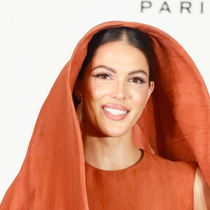 Iris Mittenaere - Photocall du défilé de mode Haute-Couture automne-hiver 2024/2025 "Stephane Rolland" lors de la Fashion Week de Paris le 24 juin 2024. © Christophe Clovis / Bestimage