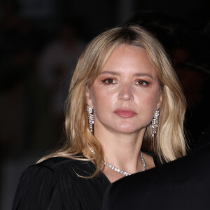 Virginie Efira - Montée des marches du film « Les Linceuls » lors du 77ème Festival International du Film de Cannes, au Palais des Festivals à Cannes. Le 20 mai 2024