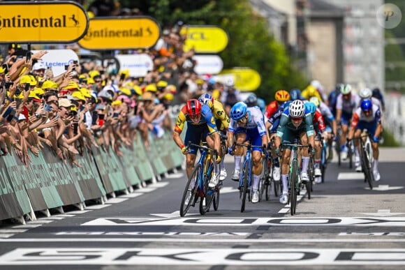 Ce genre d'incidents a malheureusement tendance à se multiplier sur les routes du Tour de France depuis quelques années
Tour de France