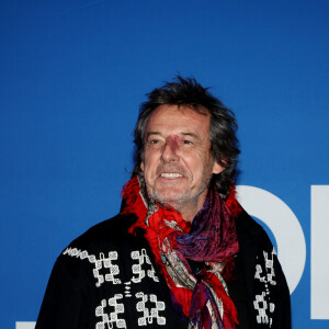 Si l'animateur se veut rassurant, il demeure très pragmatique quant à sa collaboration avec la première chaîne.
Jean-Luc Reichmann - Photocall du vernissage de l'exposition "Johnny Hallyday, l'exposition" au Palais des Expositions à Paris. Le 21 décembre 2023 © Dominique Jacovides / Bestimage 