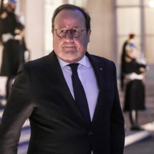 Le président français, E.Macron a reçu François Hollande, ancien président de la République pour échanger sur la situation en Ukraine, au palais de l'Elysée à Paris, le 6 mars 2024. © Stéphane Lemouton / Bestimage