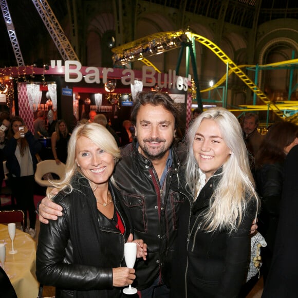 Marie Sara, Henri Leconte et leur fille Sara-Luna - Inauguration de la 3ème édition "Jours de Fêtes" au Grand Palais à Paris le 17 décembre 2015. Jours de fêtes, la fameuse fête foraine au coeur de la Nef du Grand Palais est de retour à Paris du 18 décembre 2015 au 3 janvier 2016.