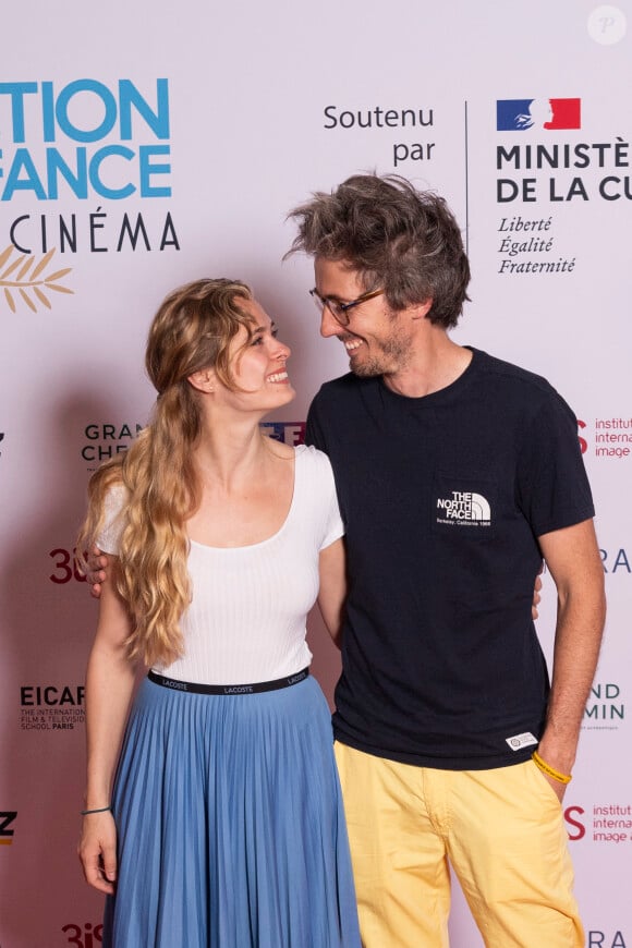 Et depuis, ils sont encore plus heureux !
Alice Raucoules et son compagnon Augustin Petit, alias Gus (Illusionniste) - 6éme édition "Action Enfance fait son cinéma" au Grand Rex à Paris le 12 juin 2023. © Pierre Perusseau/Bestimage