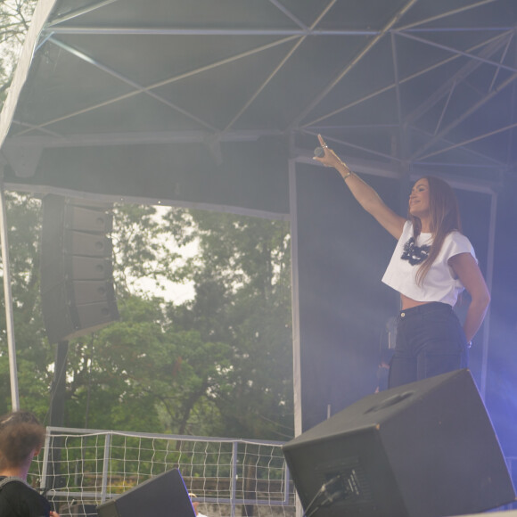 La chanteuse était présente aux côtés de nombreux artistes pour la bonne cause. 
La chanteuse Vitaa au "Coeur de Sillery Festival" organisé par la Fondation Franco-britannique de Sillery, le samedi 29 juin 2024