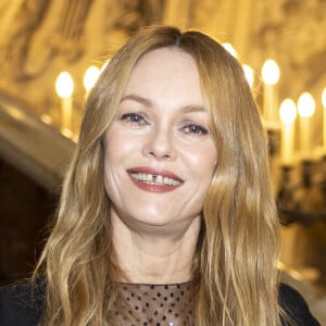 A l'époque où ils s'aimaient encore et où ils formaient un des couples les plus sexy de la planète, Vanessa Paradis et Johnny Depp avaient craqué pour une propriété hors normes
Vanessa Paradis au photocall du deuxième défilé de mode Chanel Haute-Couture automne-hiver au palais Garnier lors de la Fashion Week de Paris, France. © Olivier Borde/Bestimage 