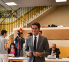 Il fut successivement porte-parole du gouvernement, ministre du budget, ministre de l'éducation nationale, et enfin Premier ministre
Gabriel Attal, Premier ministre, vote pour le deuxième tour des élections législatives. Vanves, le 7 juillet 2024. © Firas Abdullah/Pool/Bestimage