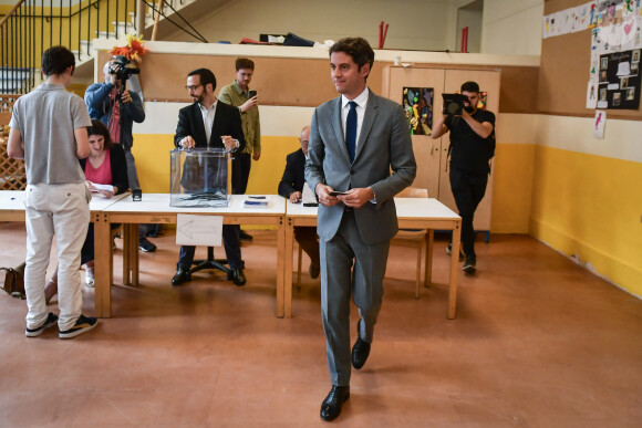 Gabriel Attal pourrait toutefois être contraint de démissionner de son poste de chef du gouvernement à cause des élections législatives
Gabriel Attal, Premier ministre, vote pour le deuxième tour des élections législatives. Vanves, le 7 juillet 2024. © Firas Abdullah/Pool/Bestimage