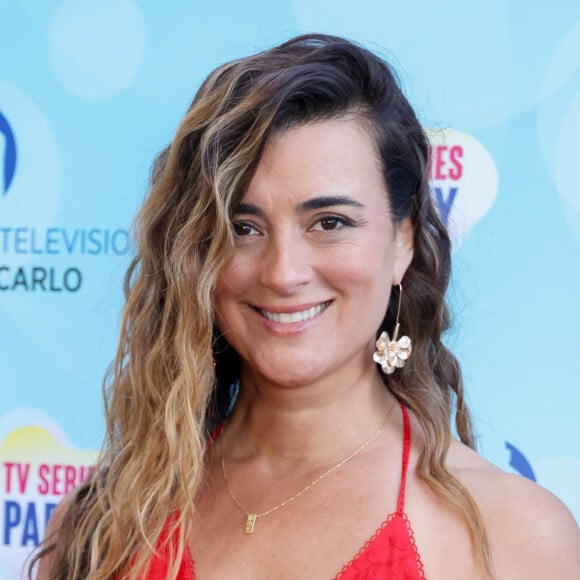 C'est le mari de Cote de Pablo qui leur a suggéré cette idée
Cote de Pablo (NCIS) pour la soirée du 1000ème épisode de "NCIS" autour d'un gateau au Neptune lors de la 63ème édition du Festival de television de Monte-Carlo, Monaco, le 15 juin 2024. © Denis Guignebourg/BestImage