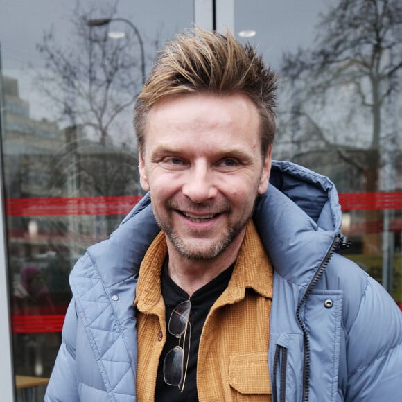 Exclusif - Jeanfi Janssens - Les célébrités quittent les studios de RTL après l'émission "Les Grosses Têtes" à Paris le 24 janvier 2023.