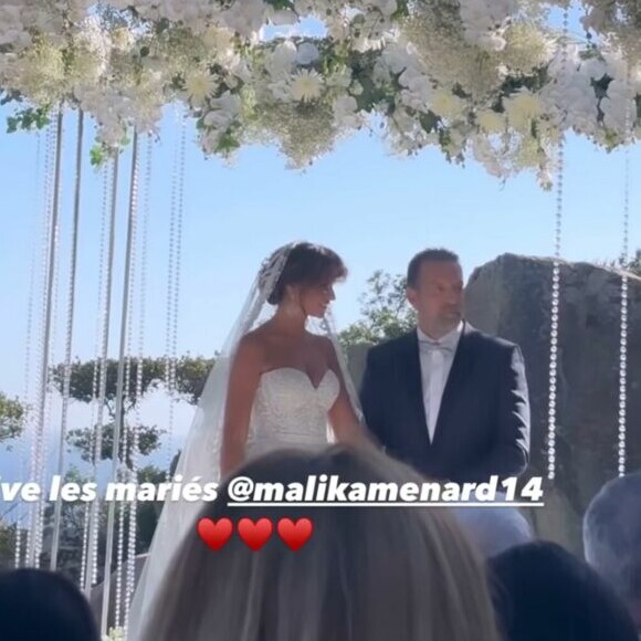 Une cérémonie grandiose dont plusieurs images ont été dévoilées par Arnaud Sol Dourdin, qui a joué le rôle de maquilleur pour Miss France 2010 durant cette journée magique. 
Mariage de Malika Ménard, Instagram