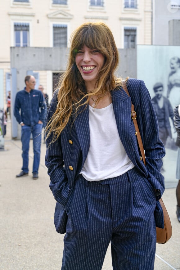 Lou Doillon présente le film Boxes réalisé par sa mère Jane Birkin lors du festival Lumière 2023 à Lyon le 22 octobre 2023. © Sandrine Thesillat / Panoramic / Bestimage 