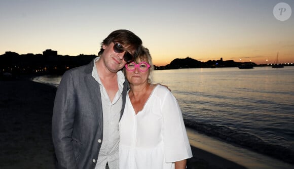 Exclusif - Thomas Dutronc et Christine Bravo - Soirée du mariage de Christine Bravo et Stéphane Bachot sur la plage du restaurant Marinella à l'Ile Rousse en Corse le 11 Juin 2022 © Dominique Jacovides / Bestimage