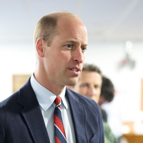 Le prince William de Galles, en tant que commodore de l'air, s'est rendu dans son ancienne base de la Royal Air Force à Holyhead sur l'île d'Anglesey, où il a passé trois ans en tant que pilote d'hélicoptère. Le 9 juillet 2024 © Chris Jackson / Bestimage 