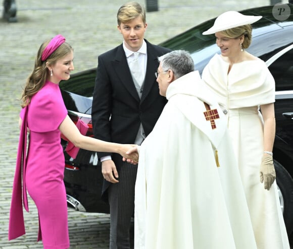 La reine Mathilde de Belgique, la princesse Elisabeth et le prince Emmanuel lors de la Fête nationale en la cathédrale Saint-Michel-et-Gudule à Bruxelles, le 21 juillet 2024