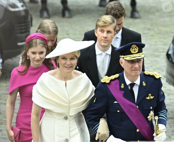 Le roi Philippe et la reine Mathilde de Belgique, la princesse Elisabeth, le prince Emmanuel, la princesse Eléonore et le prince Gabriel lors de la Fête nationale en la cathédrale Saint-Michel-et-Gudule à Bruxelles, le 21 juillet 2024.