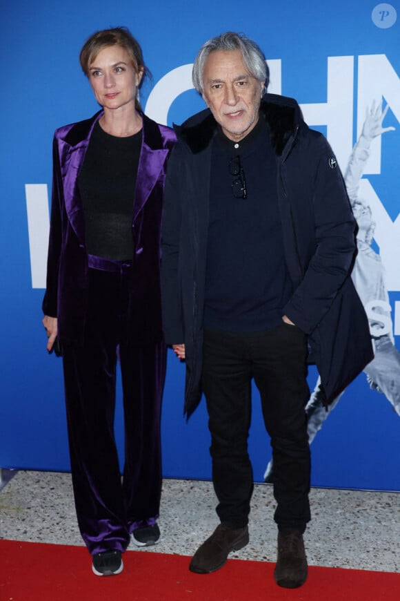 À l'époque, celui qui partage aujourd'hui sa vie avec Pascale Louange avait craint pour sa vie.Pascale Louange et Richard Berry assistent au photocall "Johnny Hallyday, L'Exposition" à Paris Expo Porte de Versailles à Paris, France le 21 décembre 2023, sera ouvert du 22 décembre 2023 au 19 juin 2024. Photo par Jerome Dominé/ABACAPRESS.COM