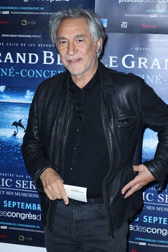 Richard Berry assiste au ciné-concert 'Le Grand Bleu' au Palais des Congrès de Paris, France, le 25 septembre 2022. Photo par Jerome Dominé/ABACAPRESS.COM