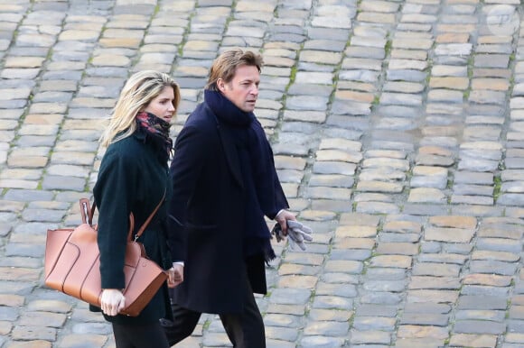 Laurent Delahousse et sa compagne Alice Taglioni lors de la cérémonie d'hommage national à Jean d'Ormesson à l'hôtel des Invalides à Paris le 8 décembre 2017