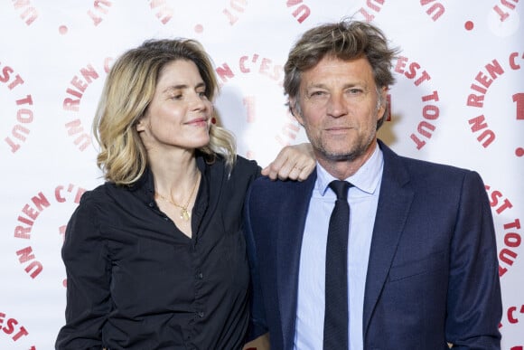 Alice Taglioni et Laurent Delahousse au photocall des invités au dîner de gala de l'association "Un rien c'est tout" au musée de l'armée aux Invalides à Paris le 7 mars 2024