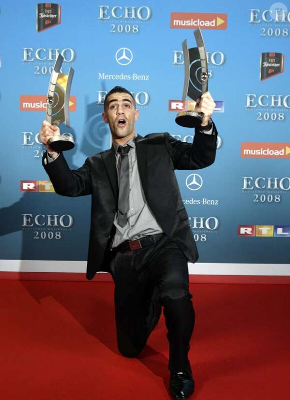 Le rappeur allemand Bushido reçoit un Echo Award à Berlin