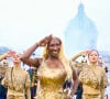 Aya Nakamura chante lors de la cérémonie d'ouverture des Jeux Olympiques (JO) de Paris 2024, à Paris, France, le 26 juillet 2024. 