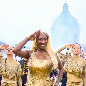 Aya Nakamura chante lors de la cérémonie d'ouverture des Jeux Olympiques (JO) de Paris 2024, à Paris, France, le 26 juillet 2024. 