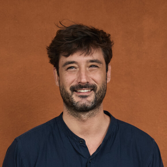 Jérémy Frérot s'est accordé quelques jours de vacances
Jérémy Frérot - Les célébrités au village lors des Internationaux de France de tennis de Roland Garros 2024 à Paris. © Jacovides-Moreau/Bestimage 