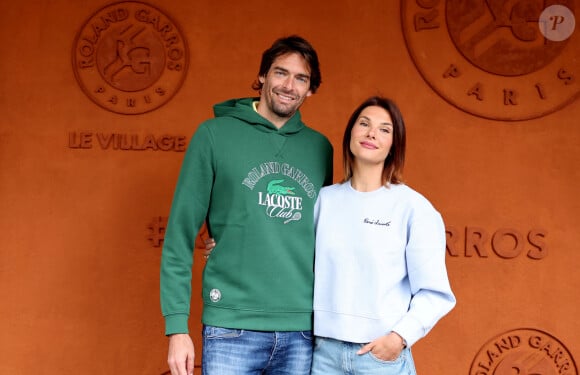 Camille Lacourt et sa compagne Alice Detollenaere - Célébrités au village des Internationaux de France de tennis de Roland Garros 2024 à Paris le 2 juin 2024. © Jacovides / Moreau / Bestimage 