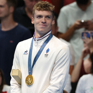 Léon Marchand avec sa quatrième médaille d'or aux Jeux Olympiques de Paris le 2 août 2024  (Credit Image: © Mickael Chavet/ZUMA Press Wire)