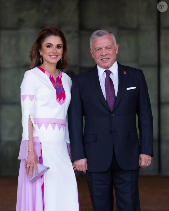 La reine Rania et le roi Abdallah II de Jordanie lors de la célébration du 76ème anniversaire de la fête de l'indépendance de la Jordanie à Amman, Jordanie