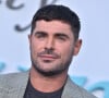 Zac Efron a été hospitalisé à Ibiza, après une alerte donnée par le personnel d'une villa dans lequel il séjournait.
Zac Efron arrive à la première mondiale de A Family Affair de Netflix qui s'est tenue à l'Egyptian Theatre à Hollywood. Lisa OConnor/AFF/ABACAPRESS.COM