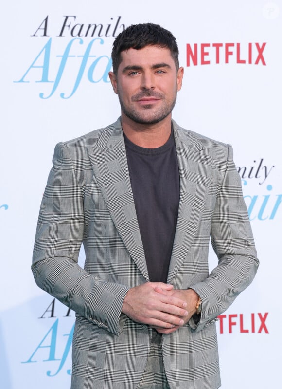 Zac Efron, à la première de Los Angeles de "A Family Affair" de Netflix au Egyptian Theatre Hollywood à Los Angeles. Fati S/ABACAPRESS.COM