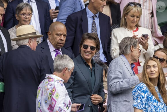 Tom Cruise assiste à la treizième journée des championnats de tennis de Wimbledon au All England Lawn Tennis and Croquet Club le 13 juillet 2024 à Londres, en Angleterre. © GoffPhotos/Bestimage