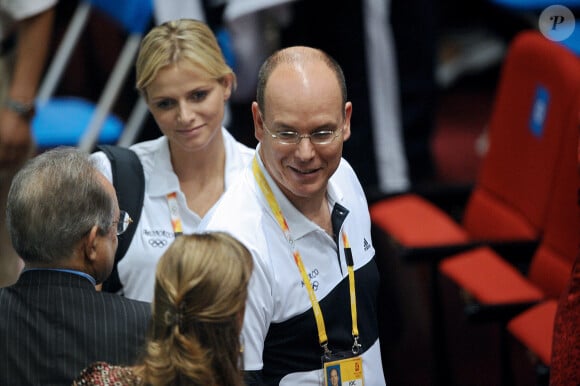 S.A.S. le Prince Albert II de Monaco et Charlene Wittstock assistent aux qualifications féminines de la carabine à air comprimé 10m des XXIXe Jeux Olympiques à Pékin, Chine, le 9 août 2008. Photo par Gouhier-Hahn-Nebinger/Cameleon/ABACAPRESS.COM