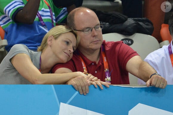 Le Prince Albert II de Monaco et la Princesse Charlène de Monaco suivent l'équipe de natation sud-africaine dans le centre aquatique des Jeux Olympiques de Londres, le 31 juillet 2012. Photo par Guibbaud-Gouhier-JMP/ABACAUSA.COM