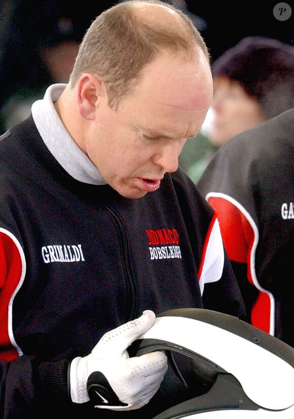 Et le prince de Monaco qui a participé à cinq olympiades dans l'équipe monégasque de bobsleigh...
© Matthias Hiekel/DPA/ABACA. 32681-7. Salt Lake City-UT-USA, 20/2/2002. The Prince Albert at the 2002 Salt Lake City Olympic Games