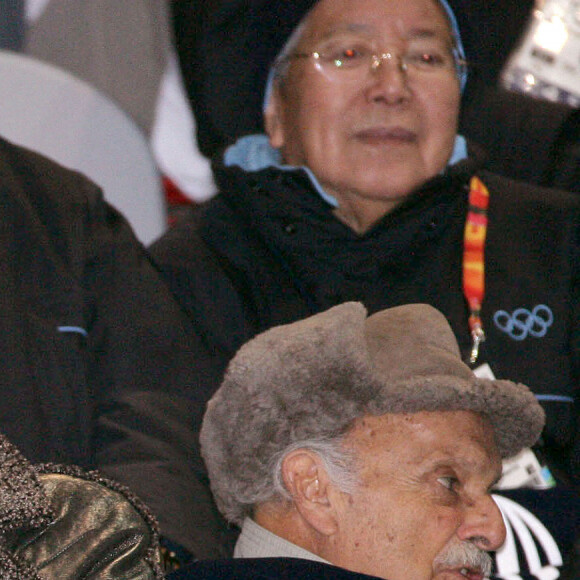 Le Prince Albert II de Monaco avec une amie sud-africaine, Charlene Wittstock, lors de la cérémonie d'ouverture des XXème Jeux Olympiques d'hiver à Turin, Italie, le 10 février 2006. Les Jeux se déroulent du vendredi 10 février au 26 février 2006. Photo Gouhier-Nebinger-Orban/ABACAPRESS.COM