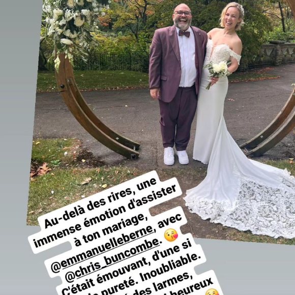 Le journaliste sportif Yoann Riou faisait partie des invités
Mariage d'Emannuelle Berne et Chris Buncombe.