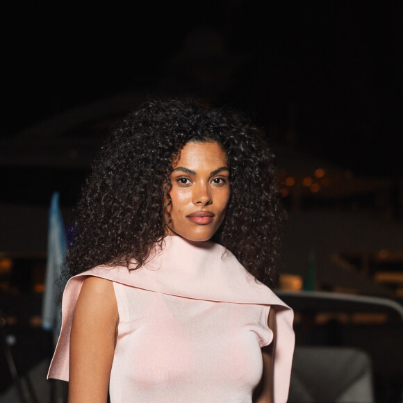 Exclusif - Tina Kunakey - Célébrités se rendent à l'after party de la croisière Jacquemus "La Casa" à Capri en Italie le 10 juin 2024. © Tiziano Da Silva/Bestimage 