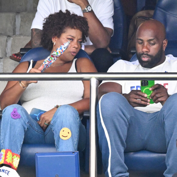 Pour malheureusement assister à la défaite des Bleus en finale de l'épreuve de football
Teddy Riner et sa femme Luthna Plocus en tribunes pendant l'épreuve finale de football opposant la France à l'Espagne lors des Jeux Olympiques de Paris 2024 (JO) au Parc des Princes, à Paris, France, le 9 août 2024. © Jacovides-Perusseau/Bestimage 