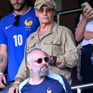 Gérard Lanvin en tribunes pendant l'épreuve finale de football opposant la France à l'Espagne lors des Jeux Olympiques de Paris 2024 (JO) au Parc des Princes, à Paris, France, le 9 août 2024. © Jacovides-Perusseau/Bestimage 