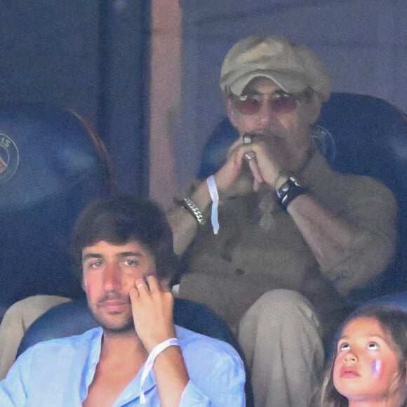 Gérard Lanvin en tribunes pendant l'épreuve finale de football opposant la France à l'Espagne lors des Jeux Olympiques de Paris 2024 (JO) au Parc des Princes, à Paris, France, le 9 août 2024. © Jacovides-Perusseau/Bestimage 