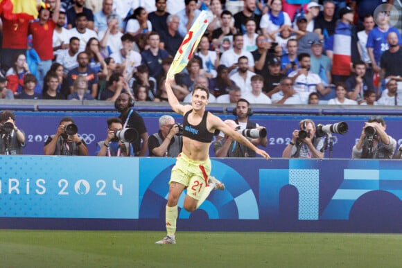 9 août 2024, Paris, France : L'Espagne célèbre son but dans la prolongation pendant la finale de football des Jeux olympiques de 2024  face à la France au Parc des Princes à Paris, France.(Image de crédit : © Sydney Low/ZUMA Press Wire)