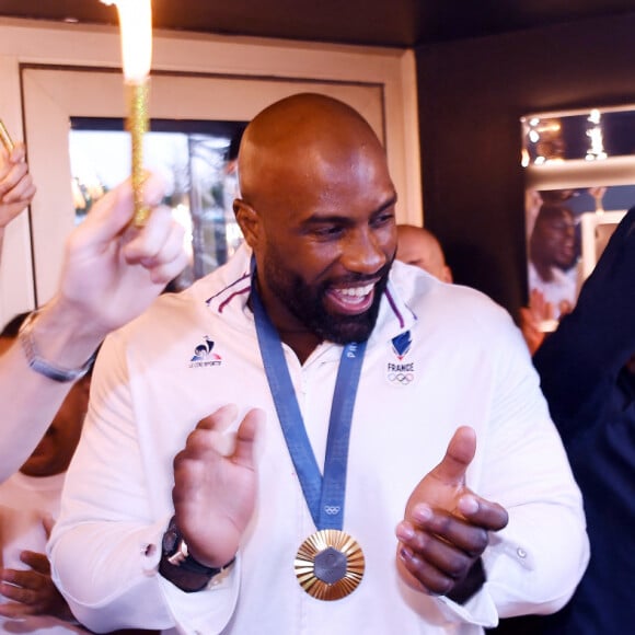 Exclusif - Prix Spécial - No Web - Teddy Riner - Teddy Riner fête son titre de champion Olympique de judo +100KG au restaurant "Podium" du groupe (Les bistrots Pas Parisiens) à Paris le 2 aout 2024. © Rachid Bellak/Bestimage 