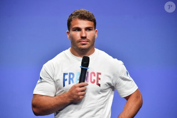 Antoine Dupont - Conférence de presse de l'équipe de France de rugby à 7 pour les Jeux Olympiques Paris 2024 lundi 22 Juillet 2024 Club France Porte de la Villette Paris